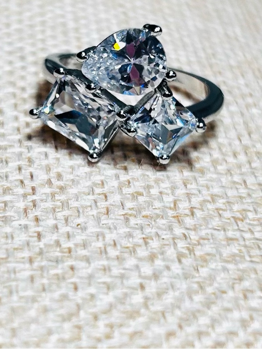 Cubic Zirconia Cluster Ring Size 7 NWOT - Picture 3 of 9